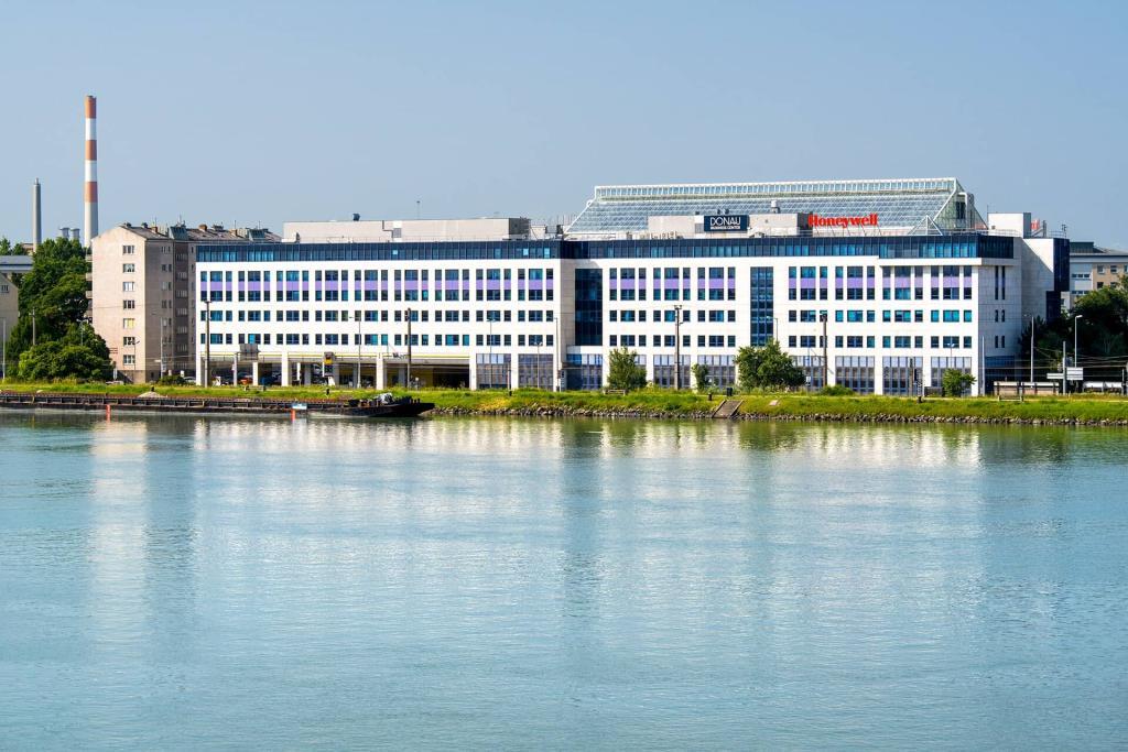 Donau und Donau Business Center Wien